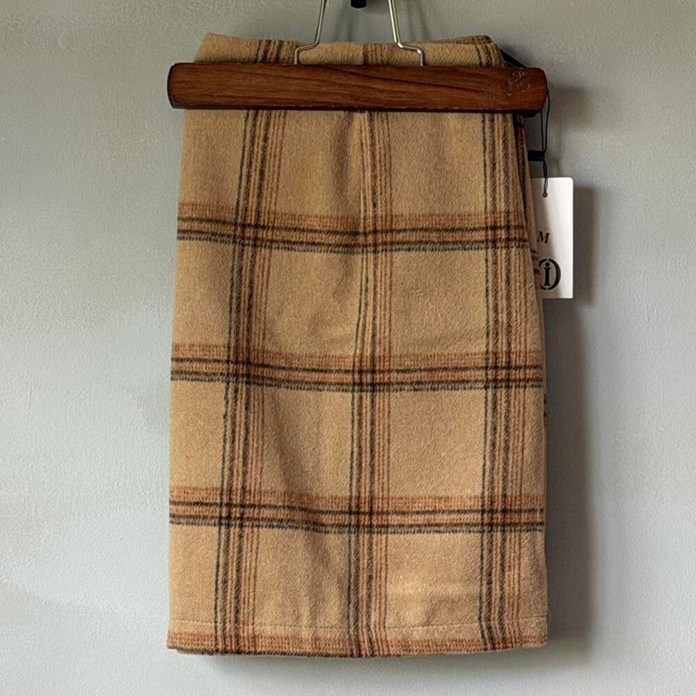 Tan + espresso brown plaid mini skirt (M)